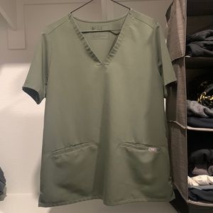 FIGS Two Pocket Scrub Top